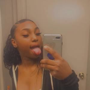 Meet your Posher, Samiya